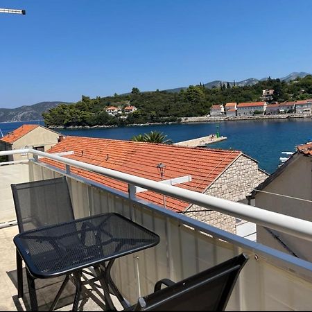 Apartmani Antonia Račišće 外观 照片