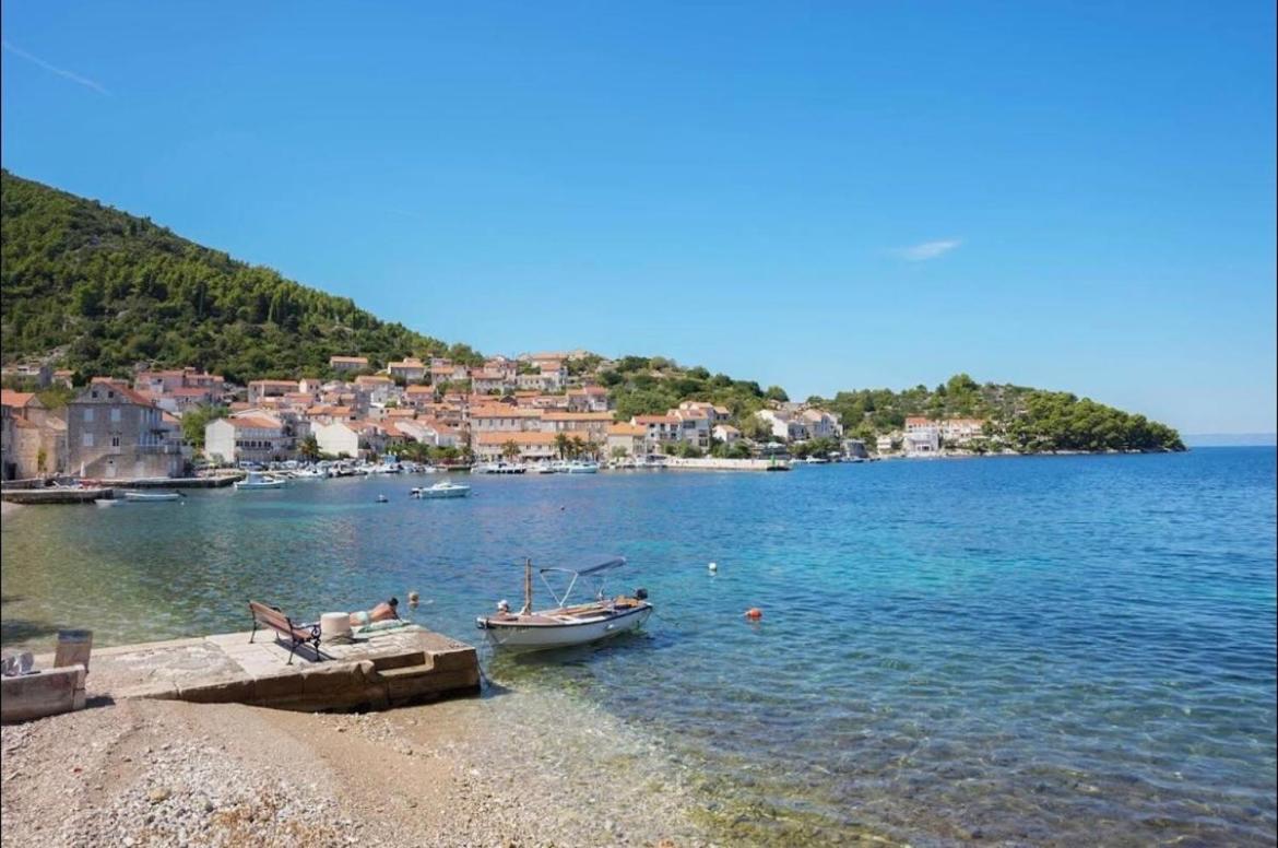 Apartmani Antonia Račišće 外观 照片
